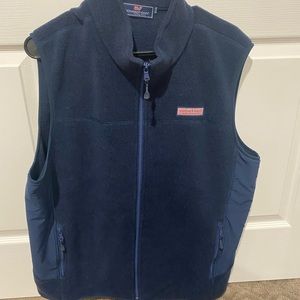 Vineyard Vines mens fleece vest. Size large